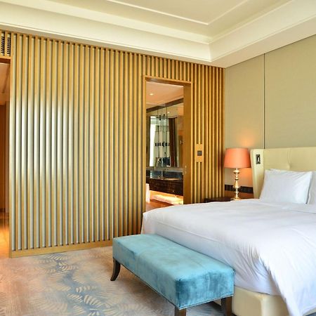 Hilton Urumqi Esterno foto