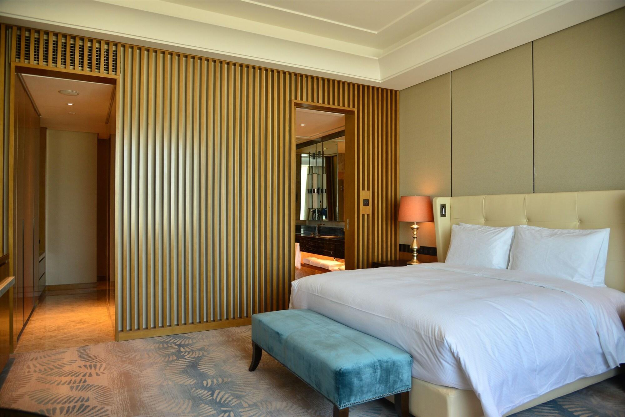 Hilton Urumqi Esterno foto