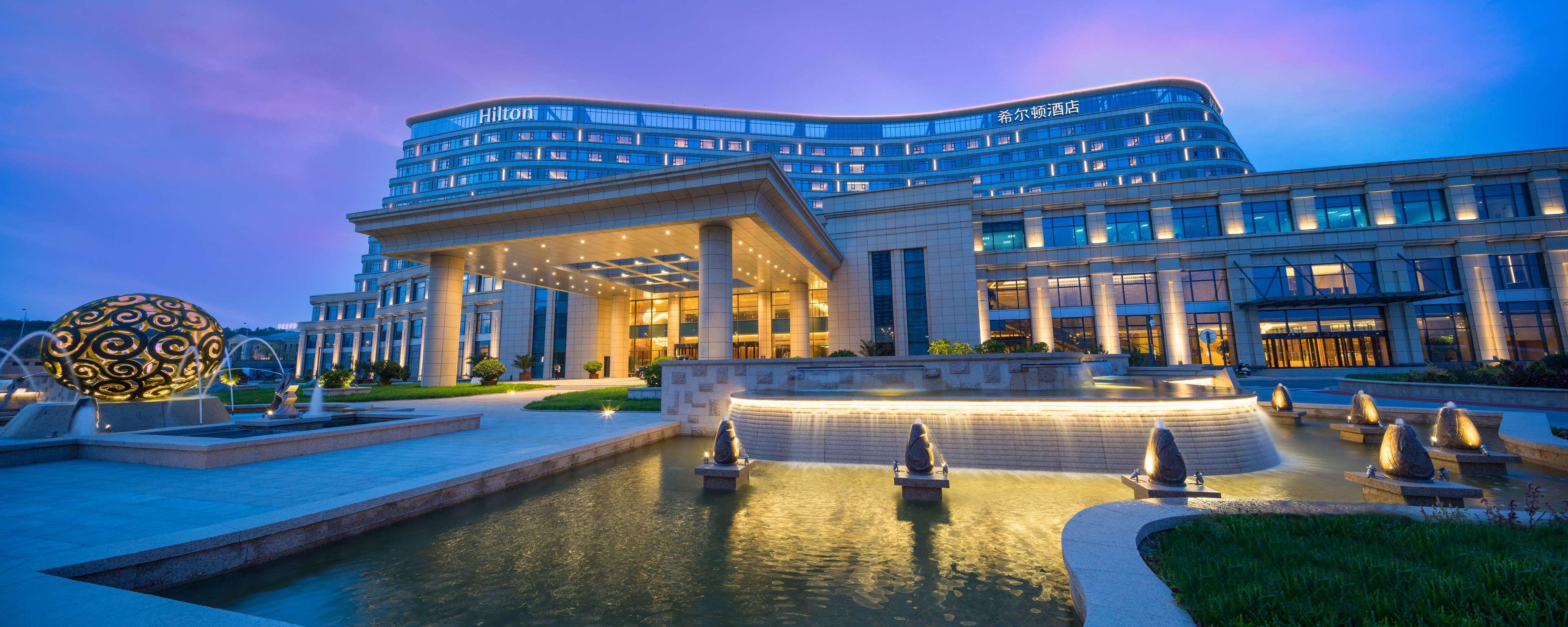 Hilton Urumqi Esterno foto