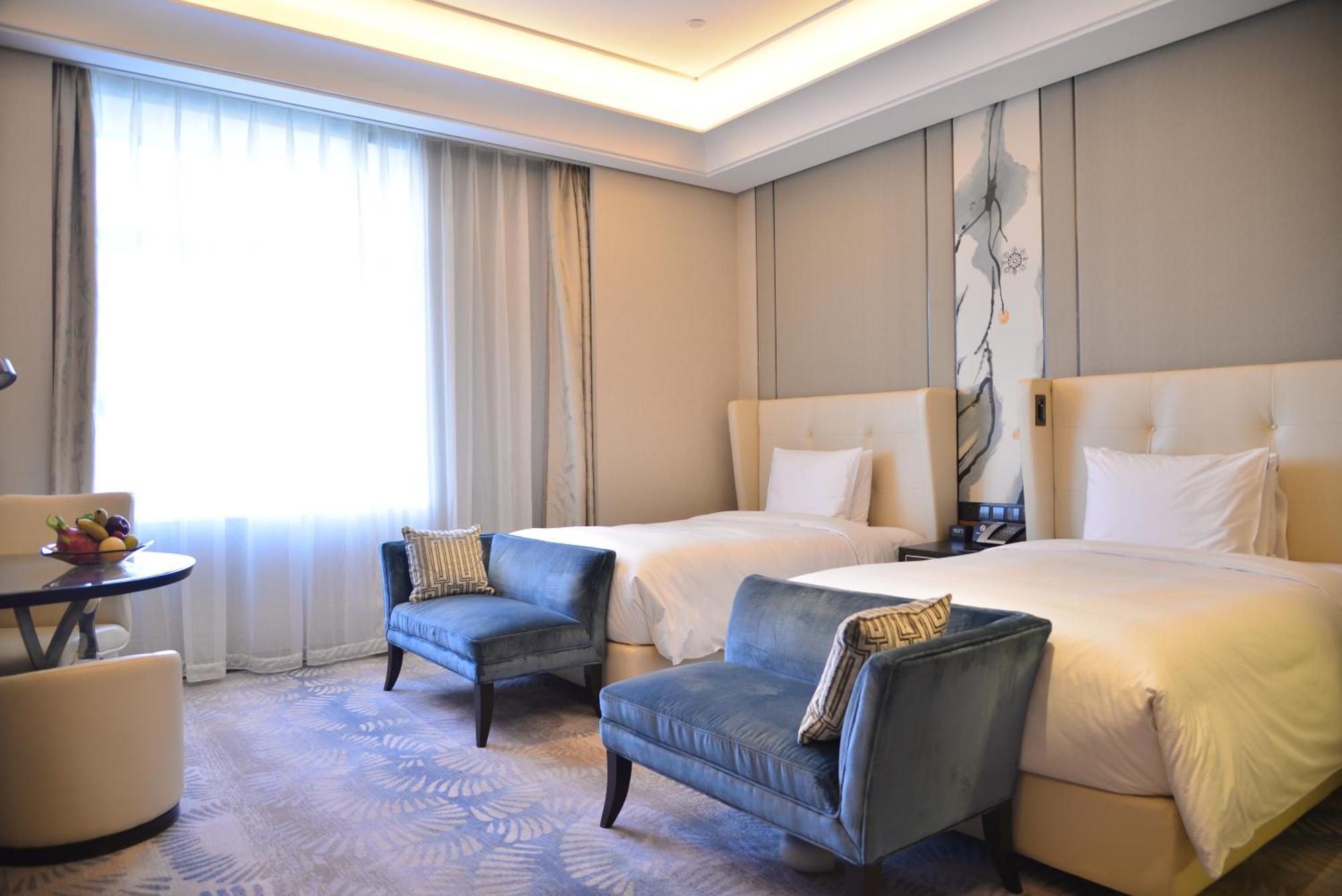 Hilton Urumqi Esterno foto